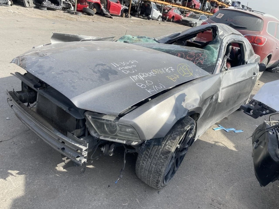 Used Fuel Injection Throttle Body fits: 2013 Ford Mustang Grade A Foto 3 de 4