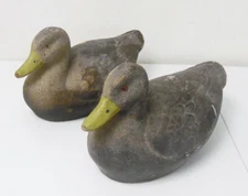 Pair of Vintage J. C. HIGGINS Sears Roebuck Life Like Paper Mache Duck Decoys -B