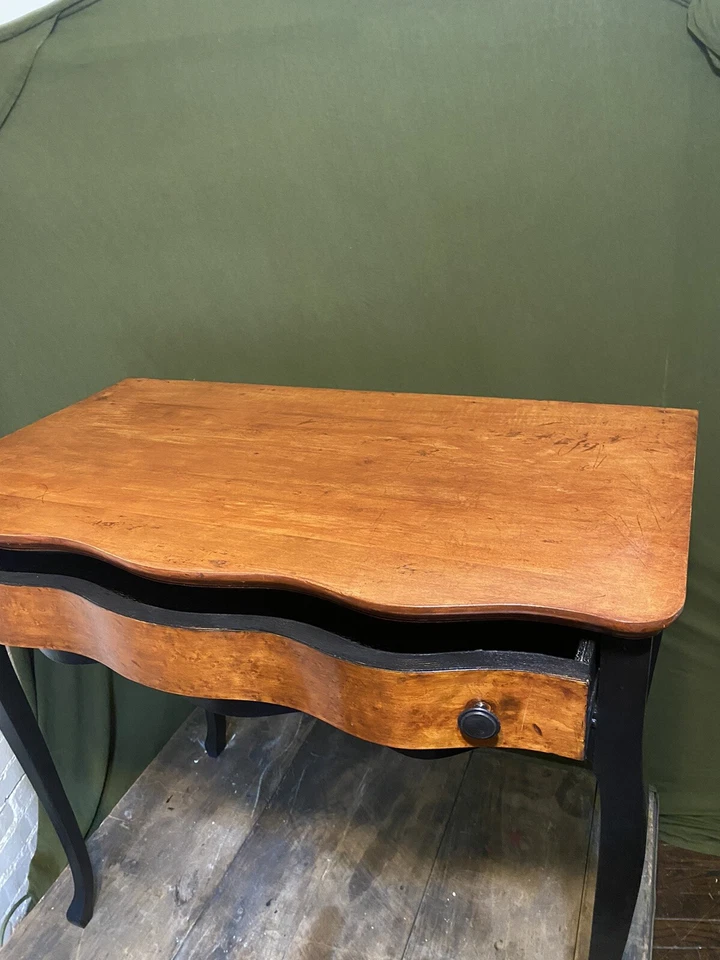 Escritorio antiguo estilo Sheraton. Acabado. Hecho a mano Foto 4 de 4