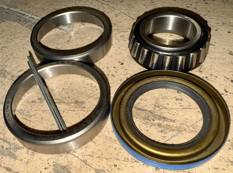 Fulton wheel bearing kit 1-1/4" WB125/1706-0162 (missing a bearing) new — 第 2/2 张图片