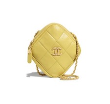 Vintage CHANEL yellow lambskin camera type chain shoulder bag with collar flap d