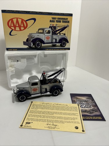 First Gear 1937 Chevrolet AAA Tow Truck 1:30 Scale 29-2692 Limited Ed