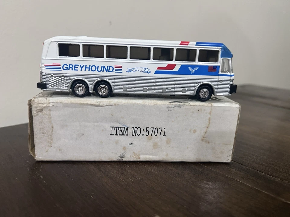 Autobús Road Champs Eagle Coach Greyhound 1994 en caja. Foto 4 de 4