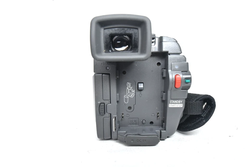 Samsung VP-D55 Handheld MiniDV Cassette Camcorder Silver Tested Working - Image 4 of 4