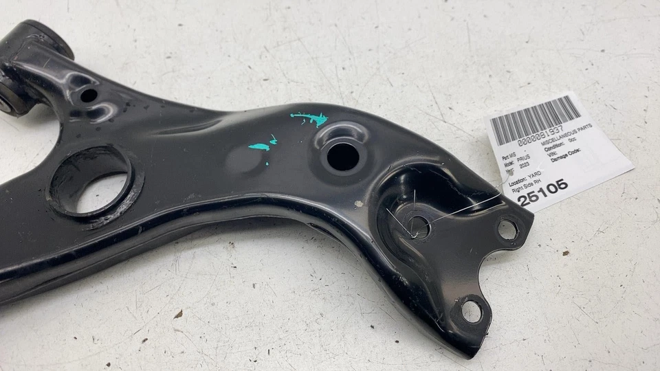 ⭕ 23-25 Toyota Prius Front Passenger Side Suspension Lower Control Arm Right FWD Foto 4 de 4