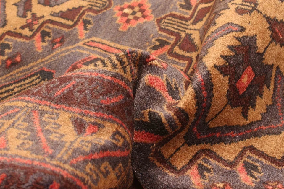 Alfombra oriental tradicional vintage anudada a mano de lana de 2'11" x 4'5" Foto 3 de 4