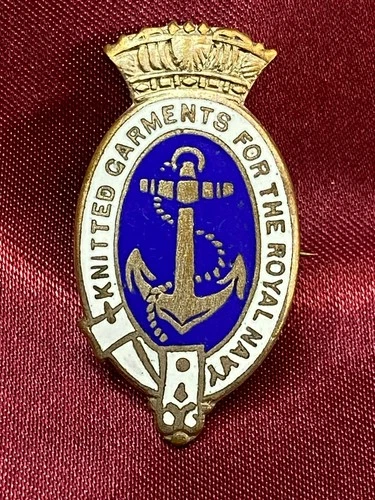 WW2 Knitted Garments for the Royal Navy Pin Badge (Thomas Fattorini)