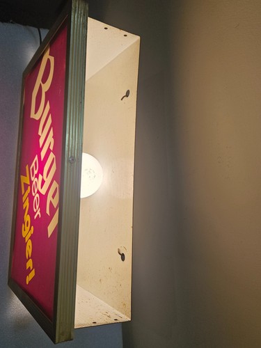 Vintage BURGER BEER Lighted Metal Sign 13" x 9" with Gold Trim "Zingier" - Picture 4 of 9