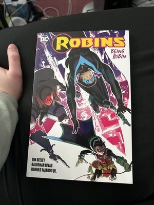 Robins: Being Robin by Tim Seeley (English) Paperback Graphic Novel
