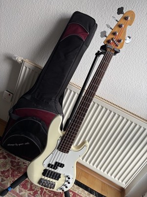 Sandberg California VM-5 /  5-Saiter E-Bass mit Softcase, Gigbag und Gurt
