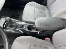 20-24 TOYOTA COROLLA FRONT FLOOR CONSOLE VINYL ARMREST BL-K TC:FC23 42K SE 63798