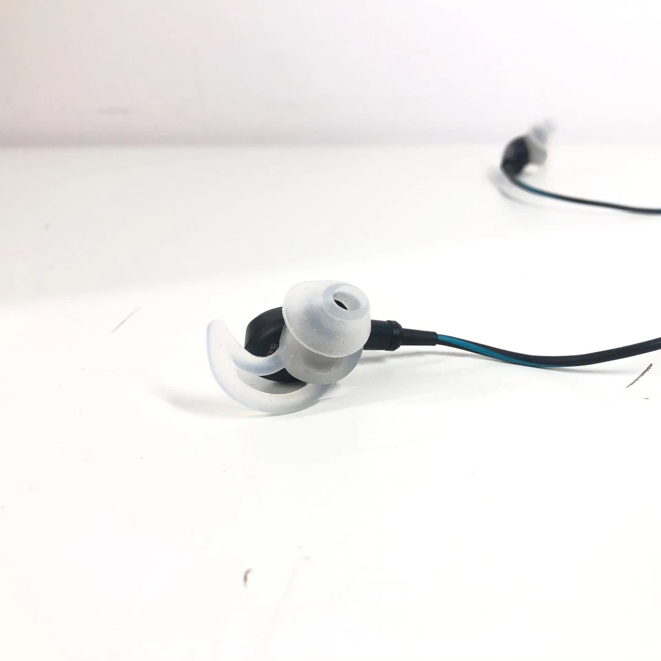 Auriculares acústicos con cancelación de ruido Bose QC20i QuietComfort 20i - negros Foto 3 de 4