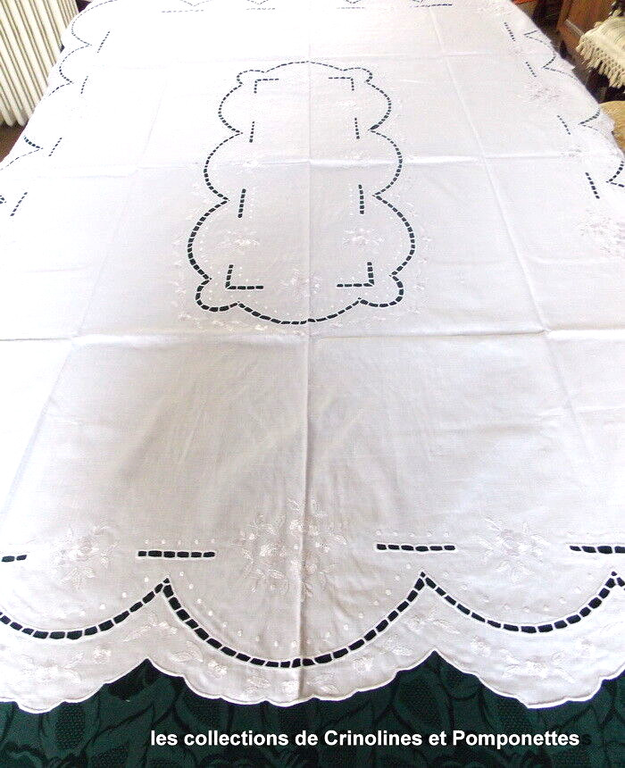 Nappe brodée main Richelieu 135x170 cm linge de table coton blanc et 6 serviettes