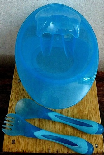 4 Piece Set Toddler Food/Snack Container Sturdy Plastic With Lid/Spoon/Fork EUC - Picture 3 of 3