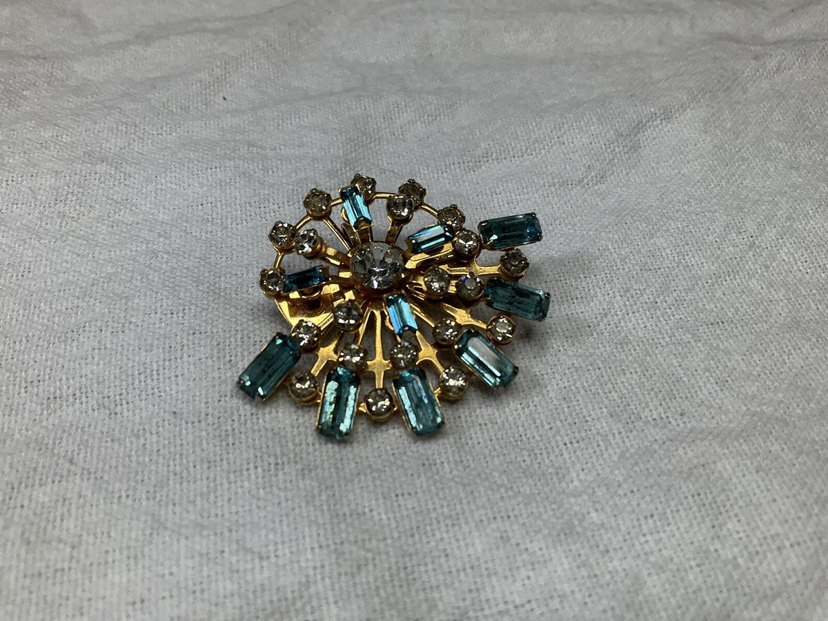 brooches pins 