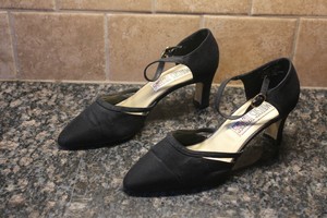 mootsies tootsies heels