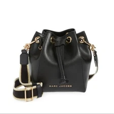 The Marc Jacobs Black Leather Drawstring Bucket Bag Woven Guitar Strap NWT Gold