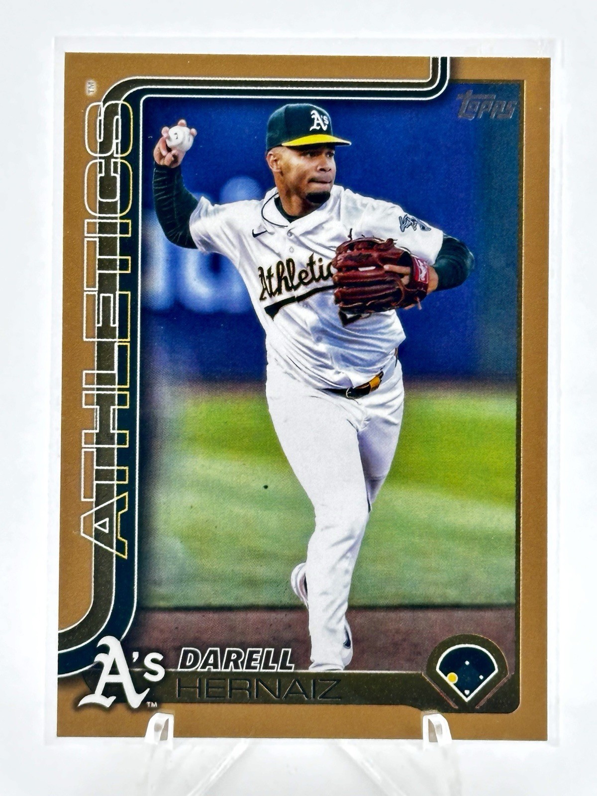 2025 Topps #695 Darell Hernaiz Gold #/2025 A’s
