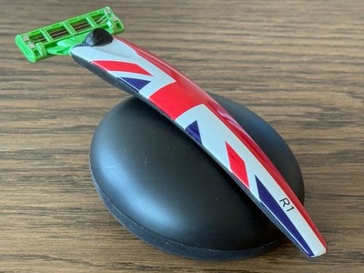 Bolin Webb R1 Jack Razor & Stand - Union Jack - Gillette Mach 3 compatible