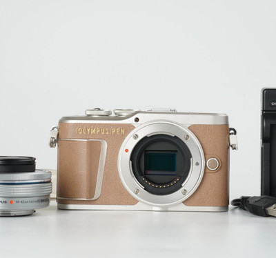[READ] Olympus PEN E-PL9 Shutter Count 406 w/ 14-42mm F3.5-5.6 #5467A