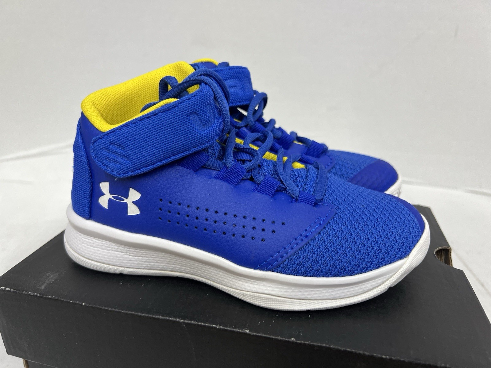 Under Armour Get B Zee GS Youth 11.5 Basketball Golden State