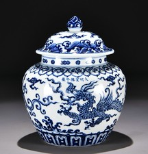 10" Old Chinese Xuande Blue White Porcelain Dynasty Dragon Lid Jar Jug