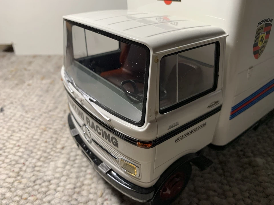 Seltener Premium Classixxs 1:18 Mercedes-Benz LP608 "Martini Racing" mit OVP - Bild 4 von 4