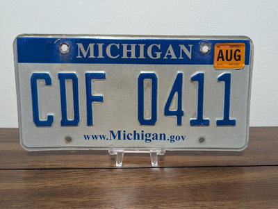 2015 Michigan License Plate #CDF0411 Free Shipping
