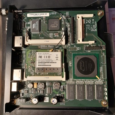 PC Engines ALIX.2, kleiner, lüfterloser PC