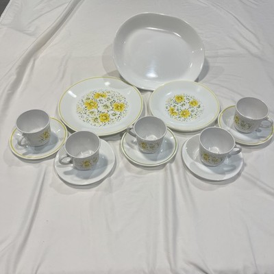 Vintage 1970's Corning Ware Corelle April Shower 3 Plates, 2 Salad Plates, 1 Pla