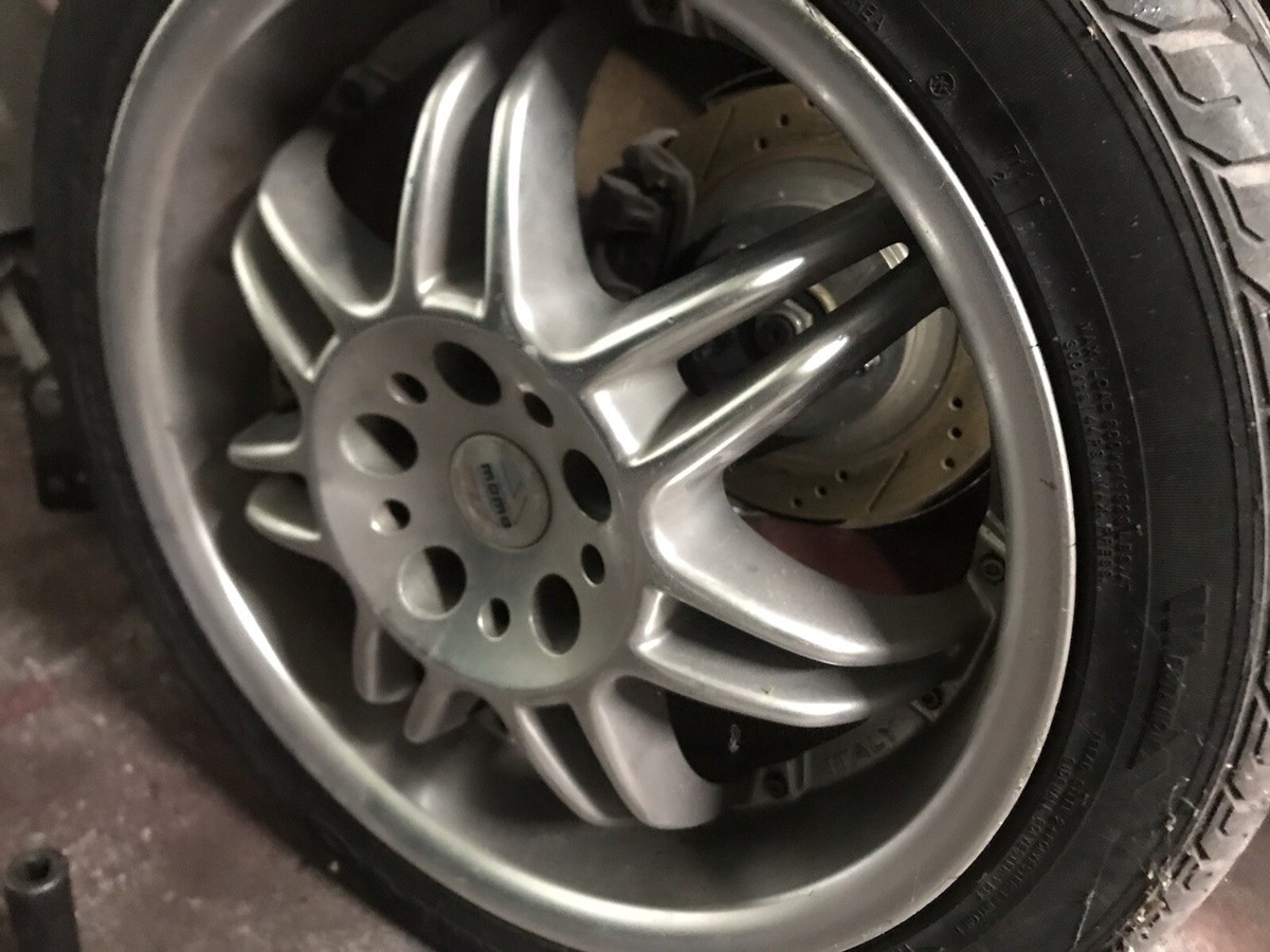 MOMO CORSE Wheels 17x8 5x114.3 Et38 Italian Alloy 5x4.5 S13 S14
