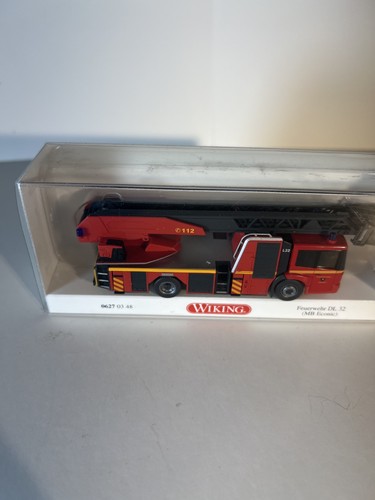 Camión con escalera aérea Wiking 0627 03 48 Mercedes-Benz Departamento de Bomberos, 1/87 HO | Zustand: New