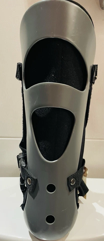 Night Splint For Plantares Fasciitis,boot hard shell Size M (New) - Image 3 of 4