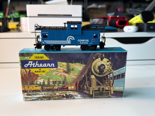 Athearn escala HO Conrail Bay ventana caboose 22140 | Zustand: Used