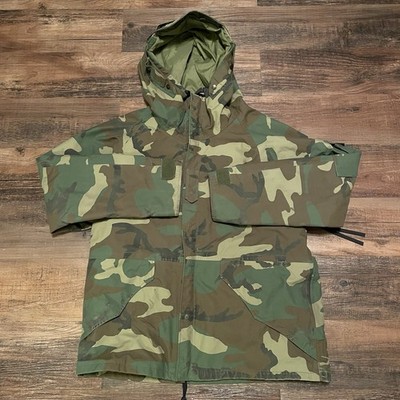 Vintage 1991 US Military ECWCS Gen 1 Parka Medium Short Woodland Camo Gore-Tex