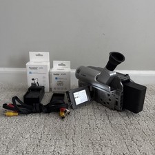 Canon ES8100 ES8100V HI8 8mm Camcorder VCR Video Transfer NEW BATTERY TESTED VGC
