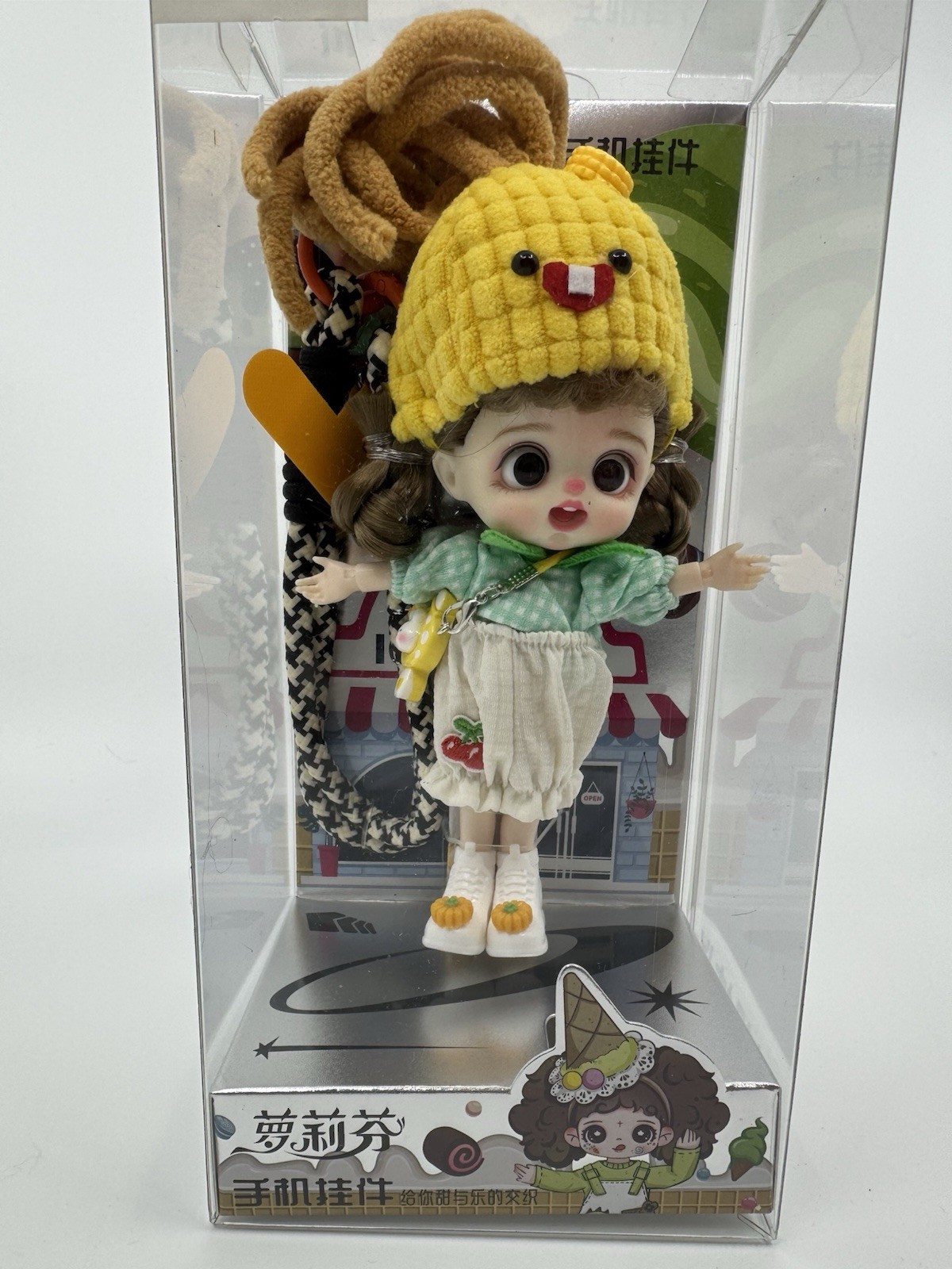 Authentic Luolifen doll phone . Collectible , phone, purse p
