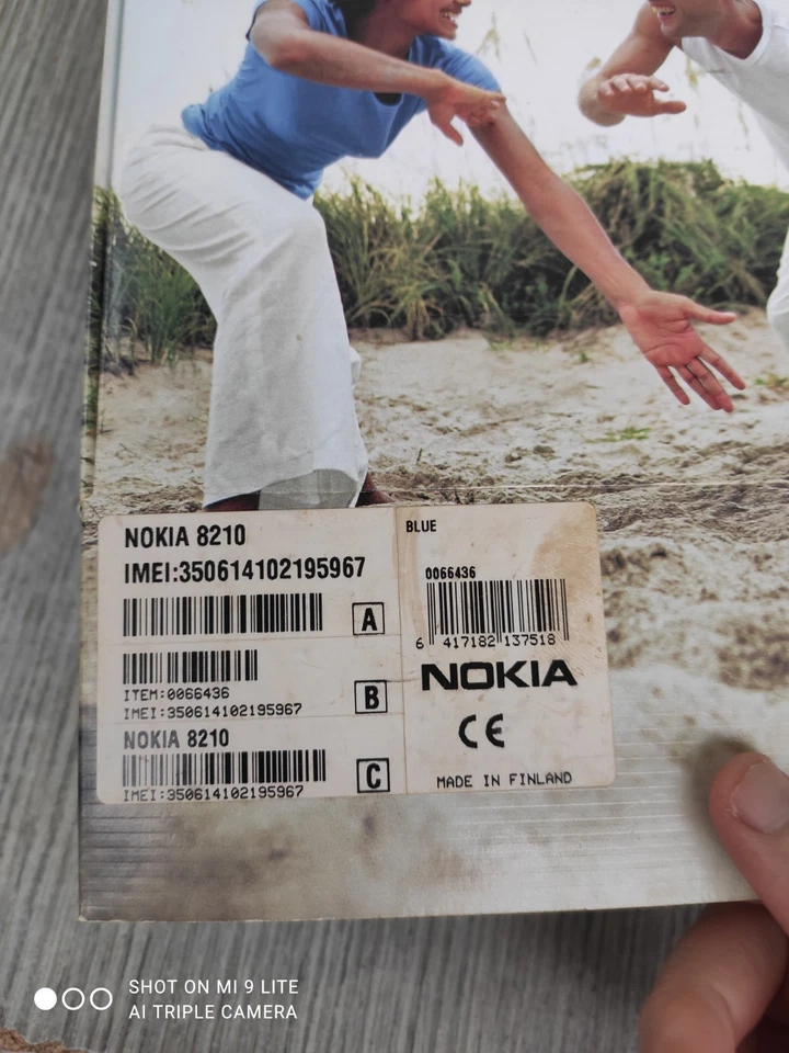 Nokia 8210 Unlocked + Cover - Immagine 2 di 4
