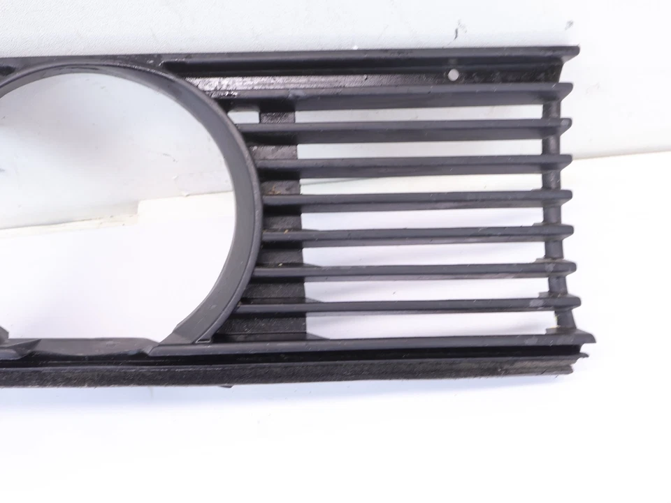 BMW 325IX 1988-1991 Faro del conductor Rejilla Bisel Delantero LH Lado Izquierdo OEM GRIETA Foto 4 de 4