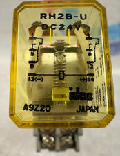 IDEC RY4S-U DC24V 24 VDC Pilot Cube Relay w/ Base