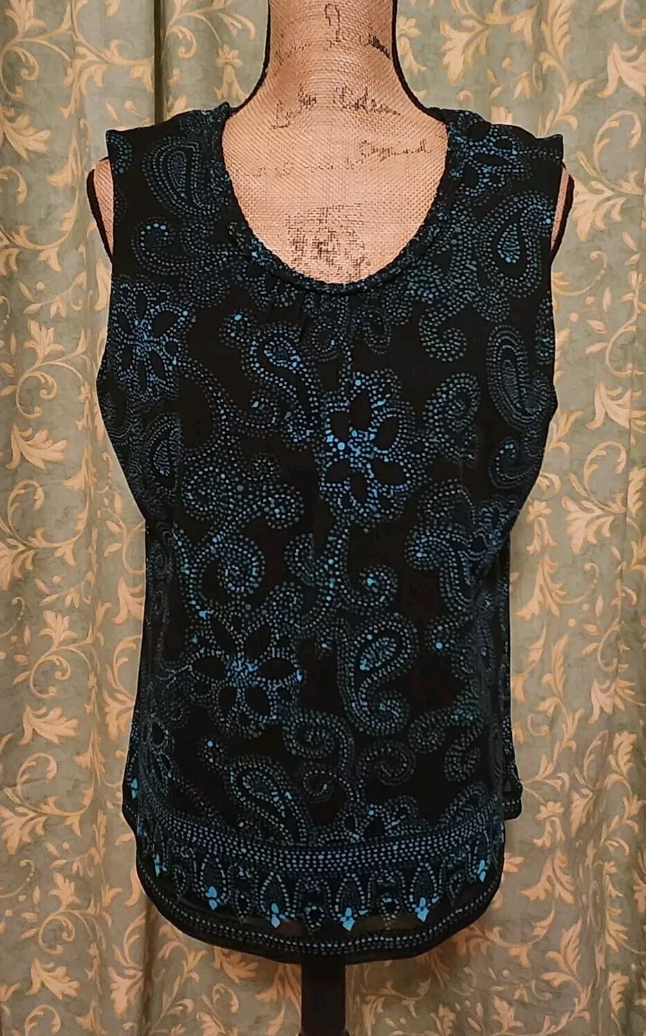 Picture 1 of 6