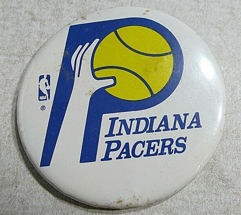 RARE! VINTAGE 1968-1976 Indiana Pacers 3-1/2" Pinback clasp back first NBA Logo