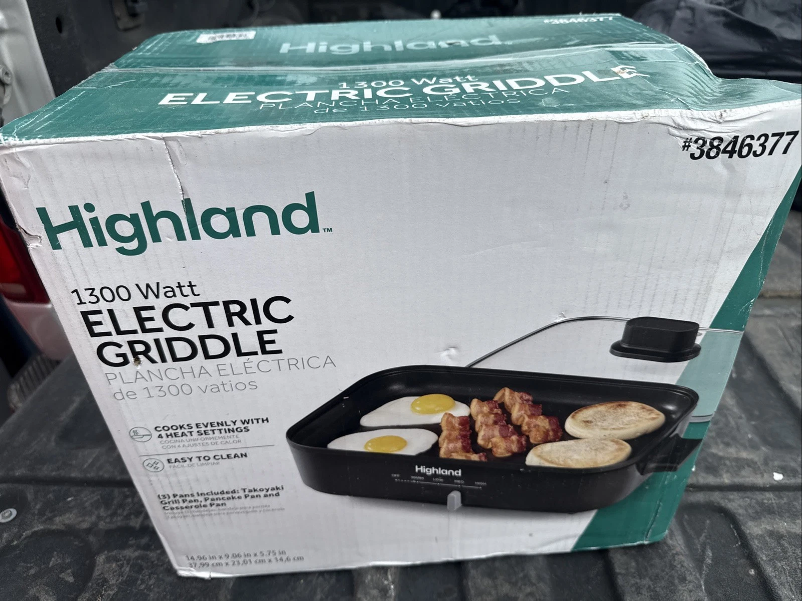 Highland 1300 watt 6.3 Qt Electric Griddle and Skillet Model 3846377 New In Box