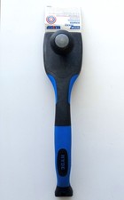 Hyde Paint Scraper 2-1/2in 4-Edge Blade, Made in Canada 10580