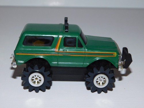 RARE HTF Vintage Schaper STOMPER GREEN FORD 4X4 BRONCO - WORKS & NICE!! - Picture 6 of 9