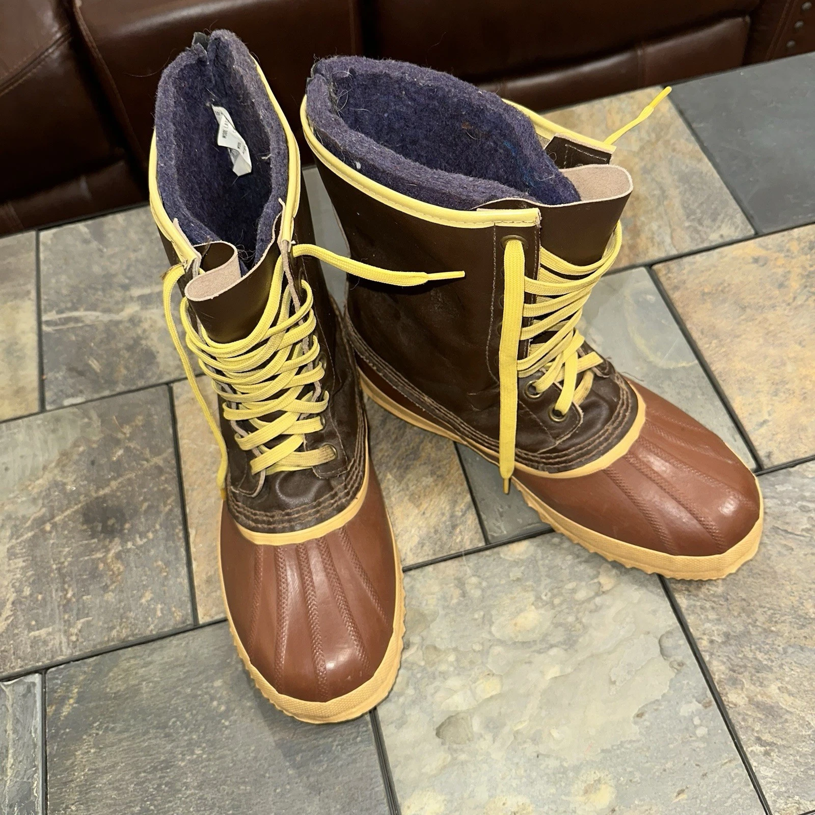 Sorel Mens Size 9 Water Boots w/Liners