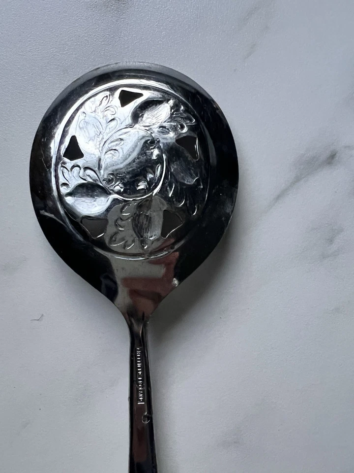 "Cuchara para servir de 10"" con mango de porcelana Sheffield England Danube ranurada cebolla" Foto 4 de 4