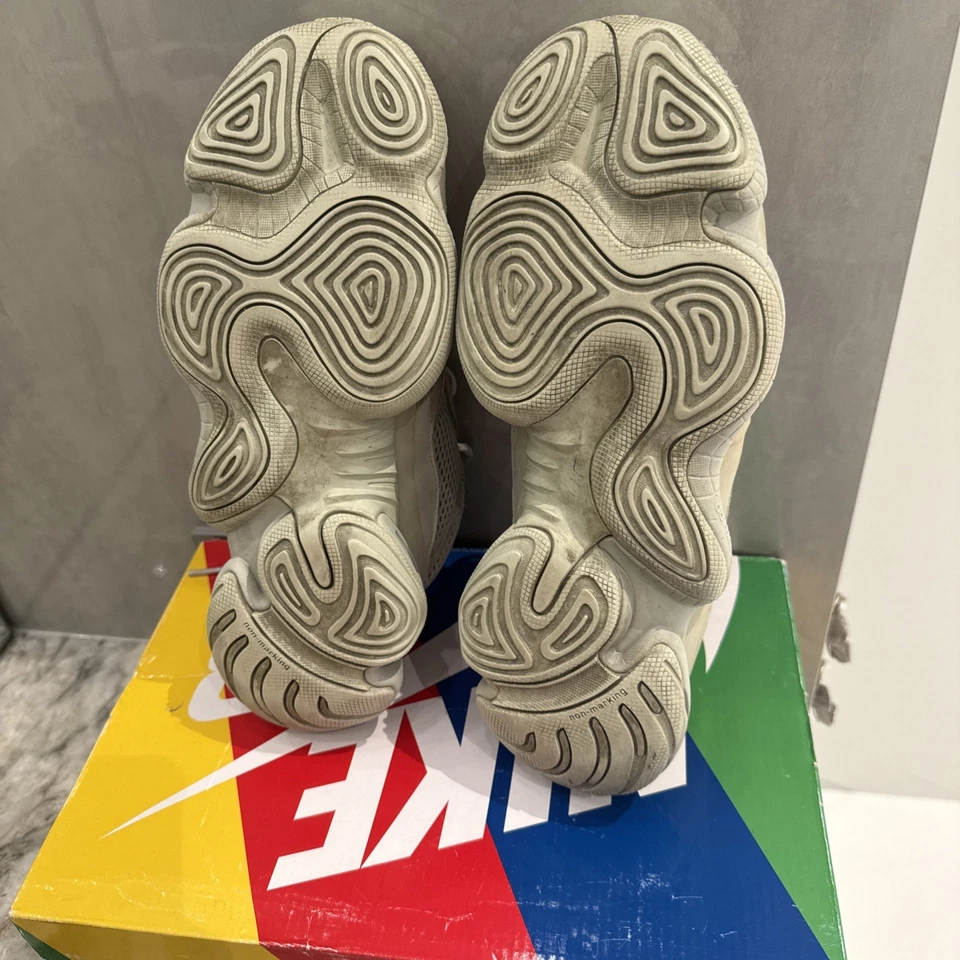 adidas Yeezy 500 Taupe Light Size 10.5 - Image 4 of 4