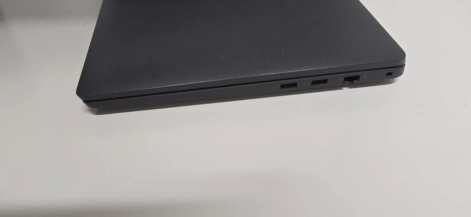 Dell Latitude 3550 · i5-1335U · 8GB · 256GB, photo 3 of 5