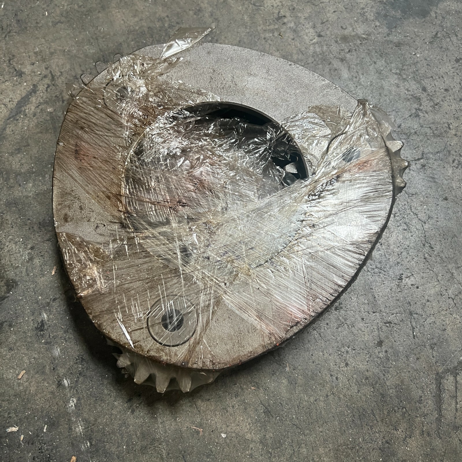 2025788 CARRIER W/GEAR 304137 FITS HITACHI EX200-1 EX220-1 ,TRAVEL REDUCTION